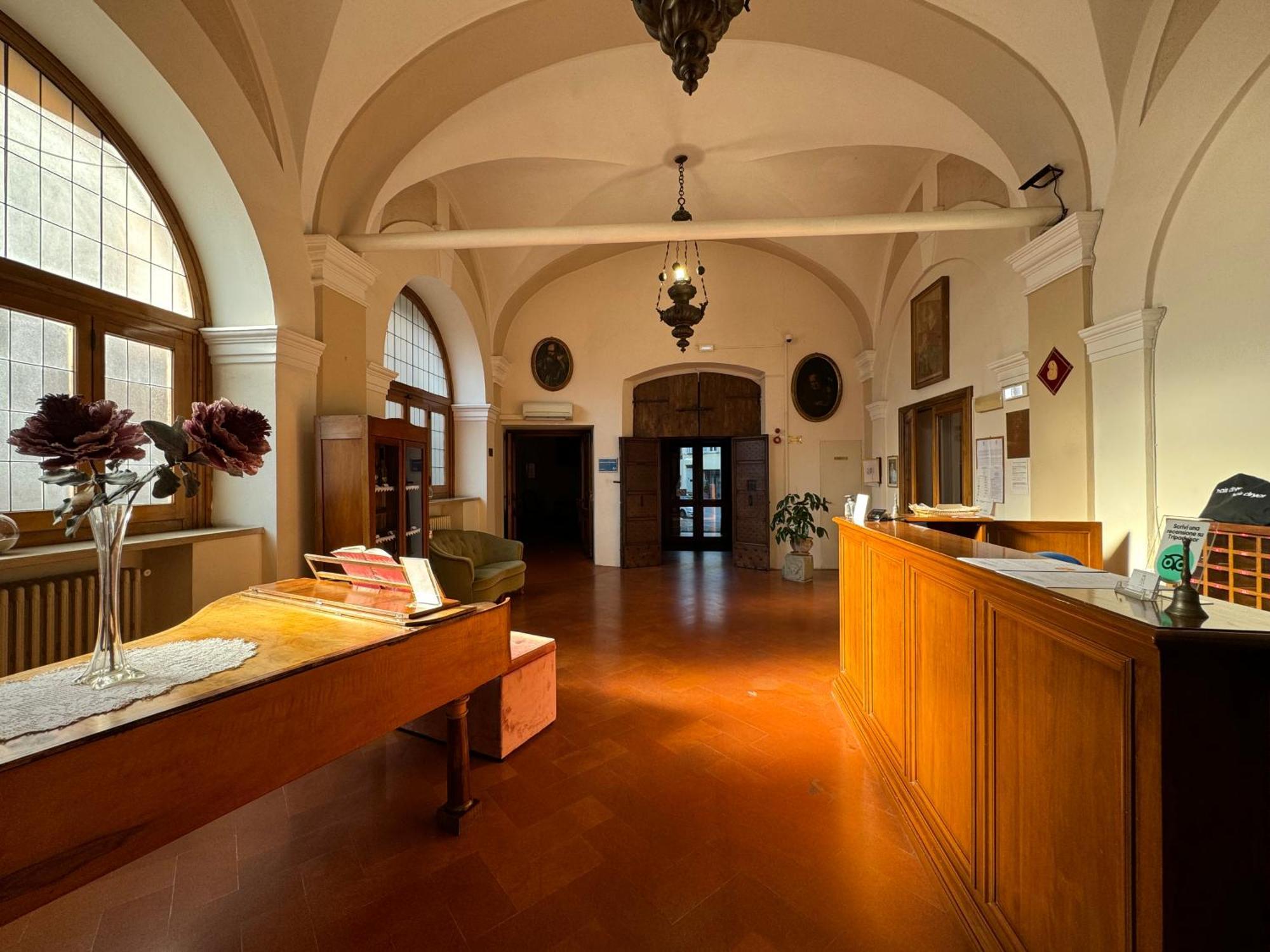Отель Monastero Ss. Annunziata Тоди Экстерьер фото Reception